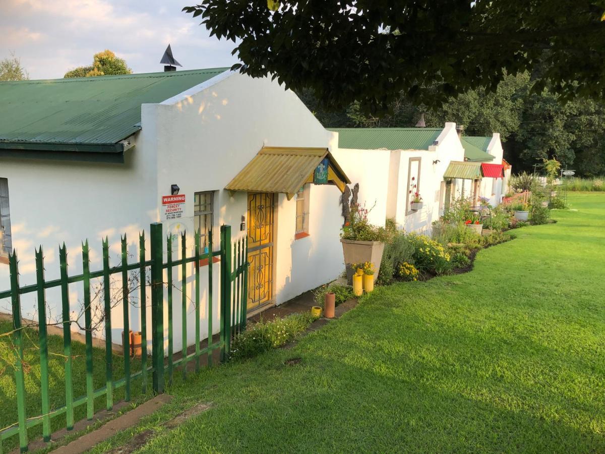 Peace Corner Cottages Dullstroom Extérieur photo